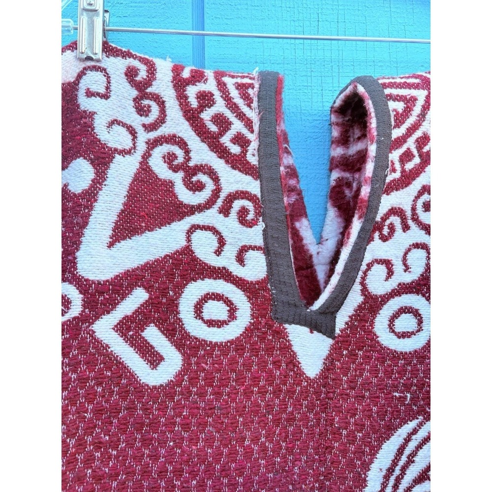 One Size Poncho Burgundy Red With White Hand Made In‎ México Aztec Calendar - Picture 9 of 11